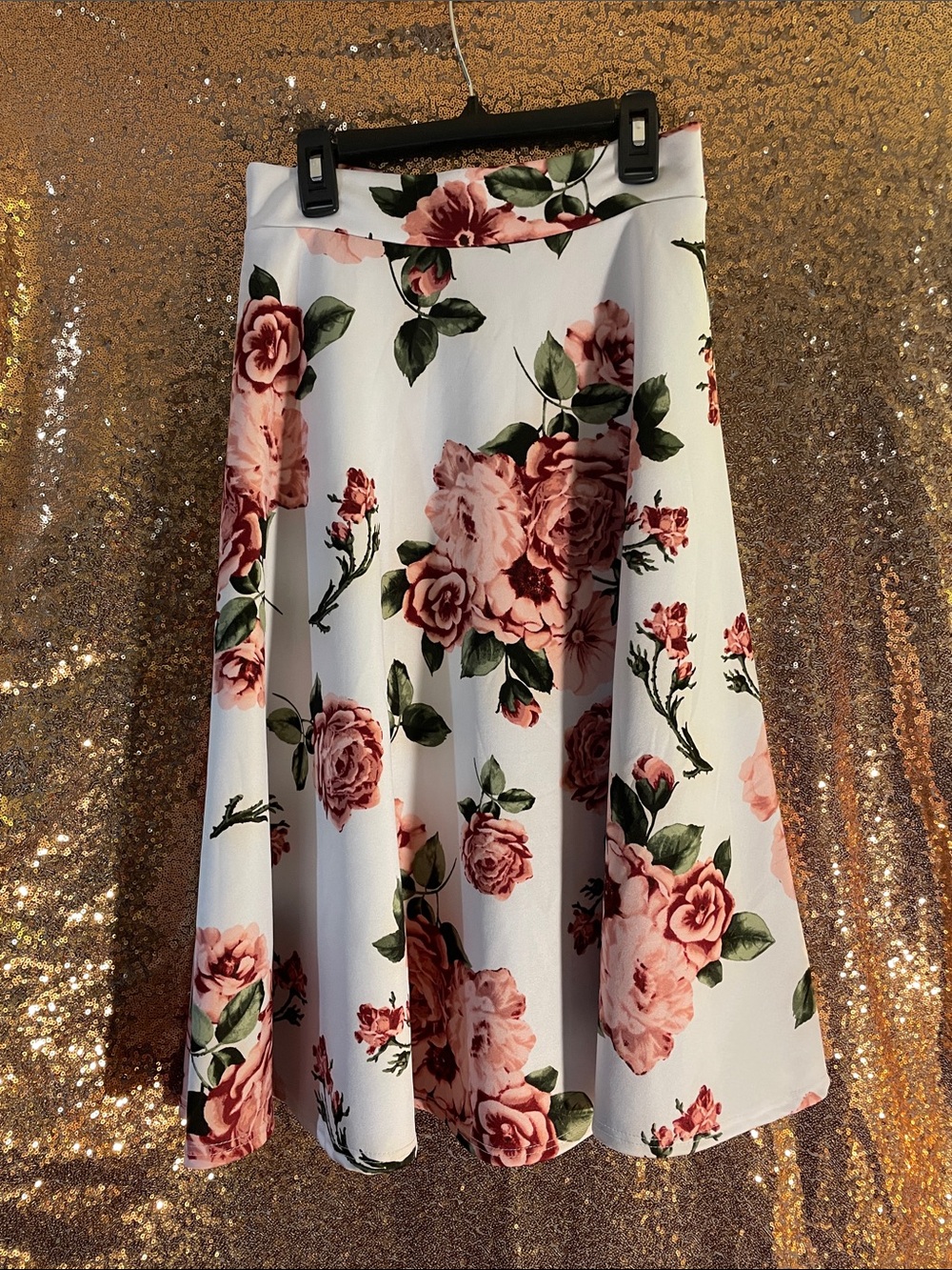 Trendy White Floral Circle Skirt with Blush Rose Print sz M